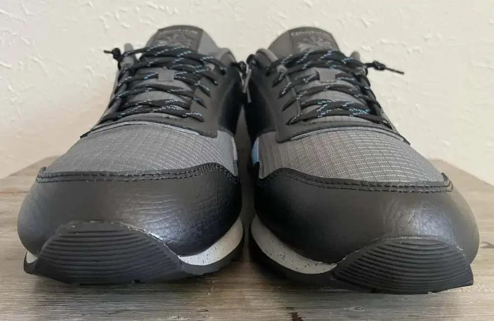 Reebok Classic Mens 15 Low Athletic Sneakers Gray Black Blue Leather & Nylon EUC